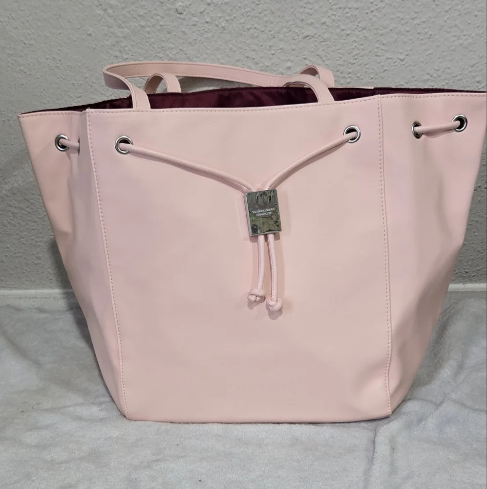Chic Light Pink Tote Bag